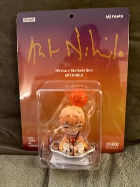 Pop Mart Hirono x Stephanie Sun AUT NIHILO Figure